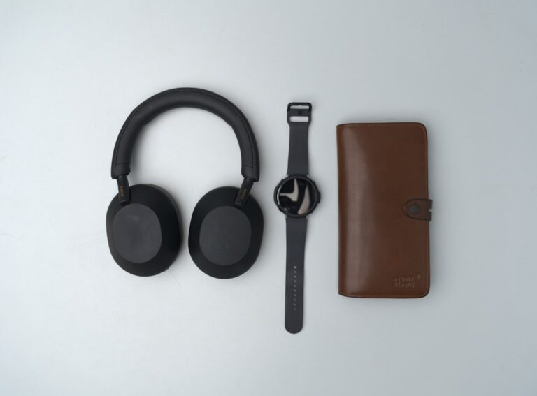 Travel Smart: Accessories That Make a Difference
